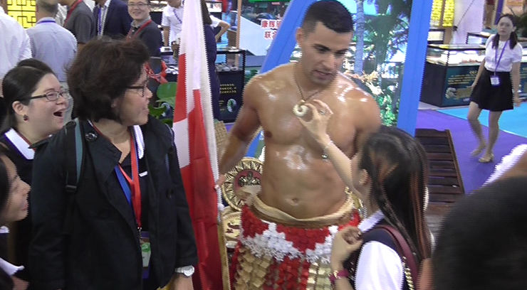 Taufatofua steals the limelight again at China’s biggest Pacific island show in Guangdong