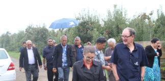 PM elated with meeting as Mr Apple promises he “will never walk away from Tonga”