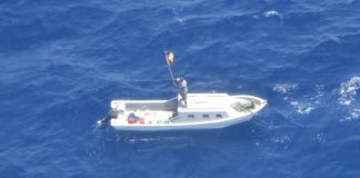 Lofanga man rescued by NZ Orion, another man missing after boat capsized in Mo’unga’one