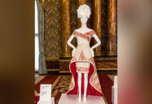 Tongan feta‘aki design showcased at Buckingham Palace