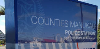 Three people arrested after Ōtāhuhu and King colleges lockdown