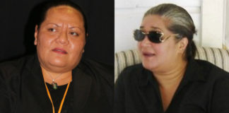 Two top government officials quit