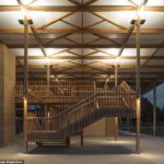 6470480-6413969-image-a-30_1542804064782