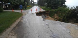 Large sinkhole closes Ha‘apai main road after heavy rain