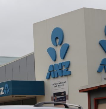ANZ warns Tonga customers of scammers posing as bank staff to steal personal information