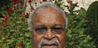 Tongan missionaries ‘in hiding’ in PNG as angry looters target Asian shops after death of ex-PM Michael Somare