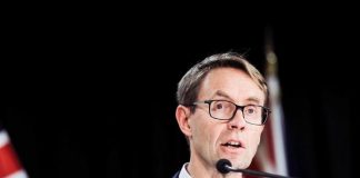 Bloomfield: Ministry of Health always intended to disclose vaccine error