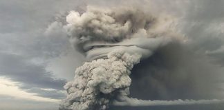 First thunderstorms heard in Tonga following volcanic eruption bring spooky memories