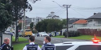 Police yet to find person of interest following North Shore schools’ lockdown