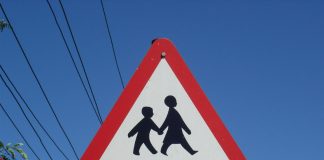 Tonga police warn schools after men attempt to lure children into cars