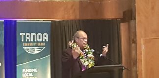 Minister sings Swing Low Sweet Chariot with guests before launching Siu Ki Moana health Action Plan in Mangere
