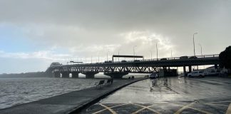 Northland could see 110kph winds, Auckland Harbour Bridge under alert