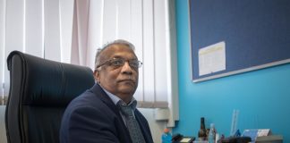 Convicted Vanuatu funds manager quits following public pressure