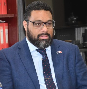 PM Fakafanua moves to calm Tonga’s fuel panic as NZ petrol stations run dry and prices surge past $3