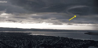 Rare mesocyclone caught on camera swirling above Auckland