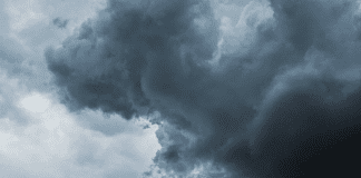Wild weather pounds East Coast, orange heavy warnings issued