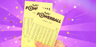 Lotto Powerball jackpot rolls over