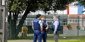 Auckland’s Western Springs College closed, students urged to stay home after bomb threat