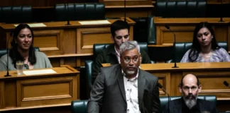 Samoa citizenship bill passes second reading