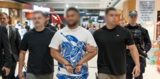 Weapons ‘arsenal’ found in car as two Tongans arrested after shooting at police in Australia