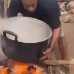 Siaki picking pot