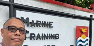 Tuvalu Minister honours Tongan USP director after his passing