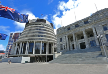 Poll result: National falls in favour, coalition count lower than left bloc