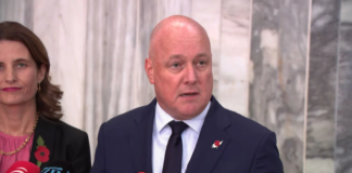 Luxon survives caucus vote after poor poll showing