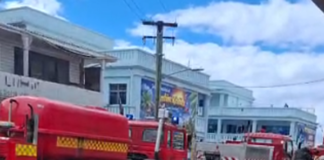 Fire trucks rush to central Nukuʻalofa after apparent blaze near MBf Bank
